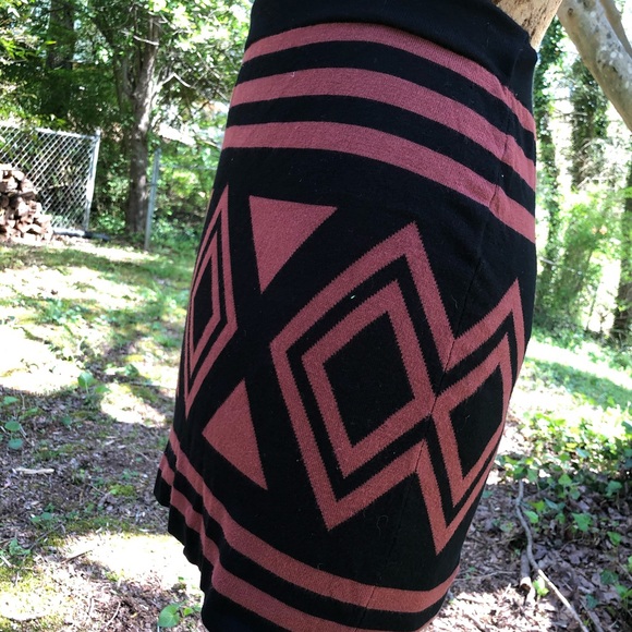 Stretchy Knit Mini Skirt - Picture 3 of 6